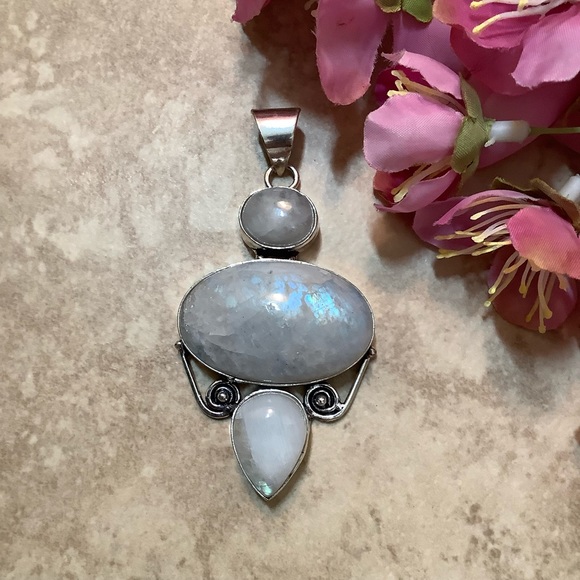 🌸 MOONSTONE OPAL NECKLACE QUARTZ HEALING PENDANT MAGICAL EARTH PROTECTION BOHO - Picture 3 of 9